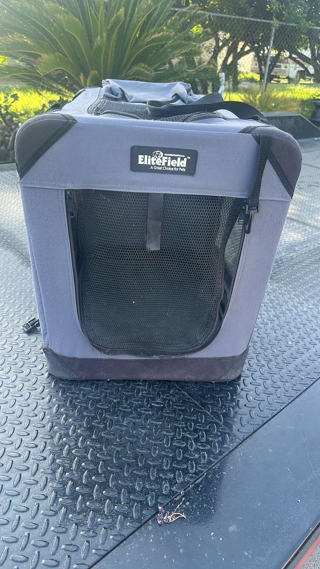 Collapsible Dog crate