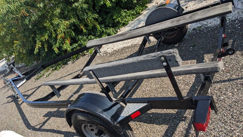 Like New Trailstar Boat Trailer For 17 To 19 Ft Size. 3700 Lb Weight
