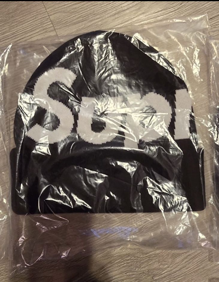 Supreme beanie