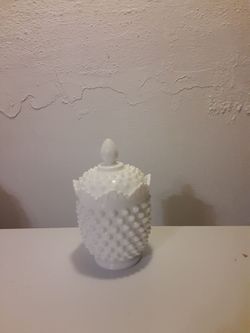 Vintage Fenton White Milk Glass Hobnail Ruffled Sugar Bowl candy dish with Lid 5.5"inch No Chips $15
