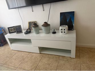 Tv ottoman