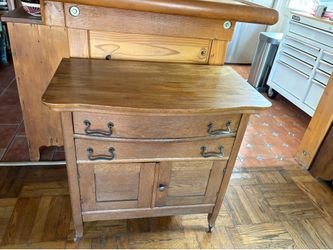 Wood cabinet