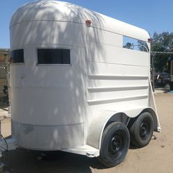Horse Trailer 