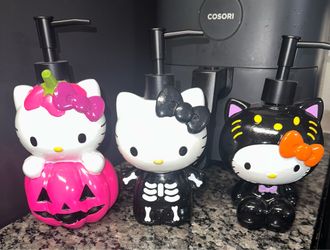 Hello kitty soap dispenser