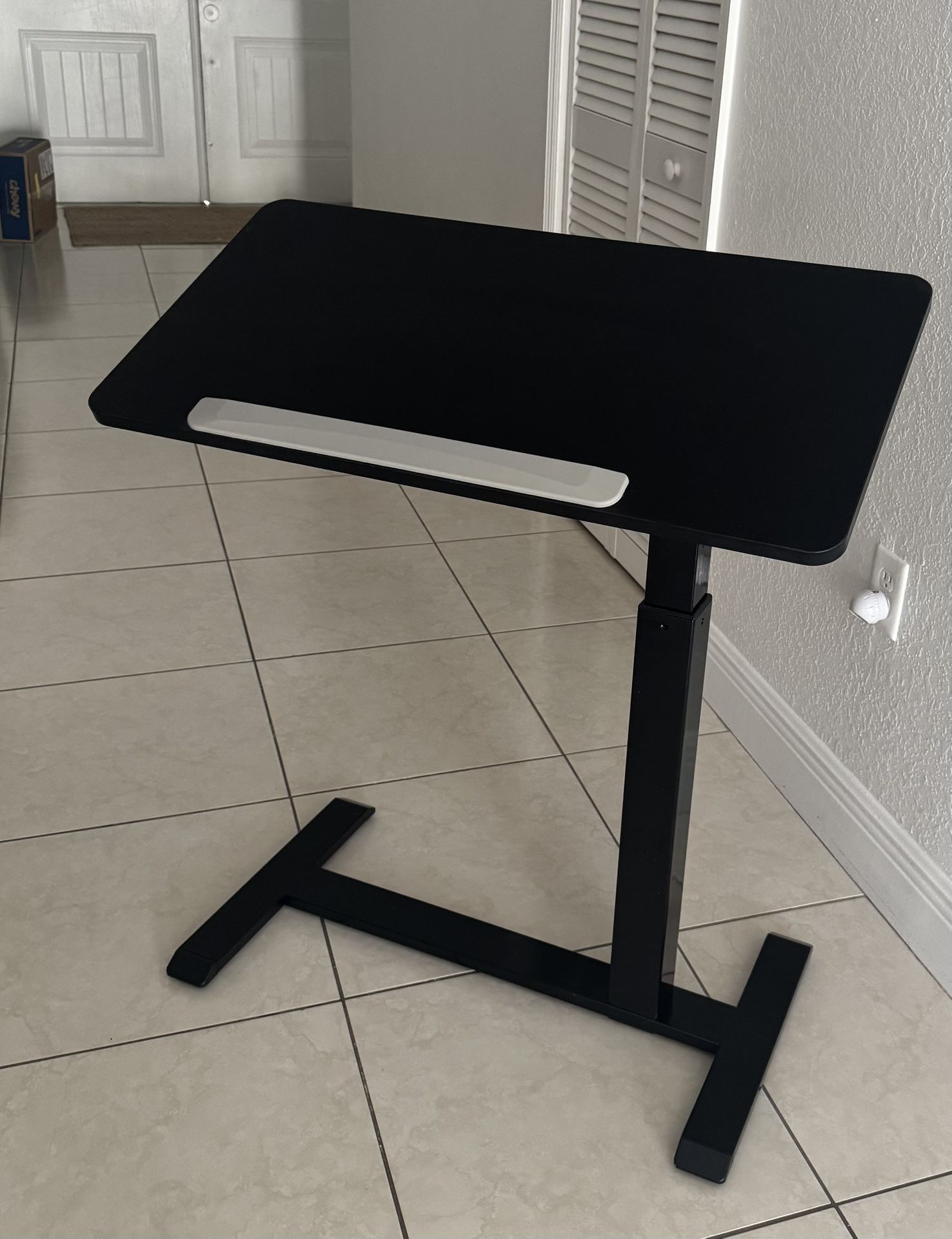 Bedside Table (Desk)