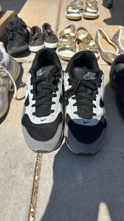 Men’s Nike shoes