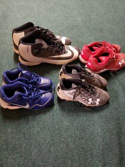 Baseball cleats