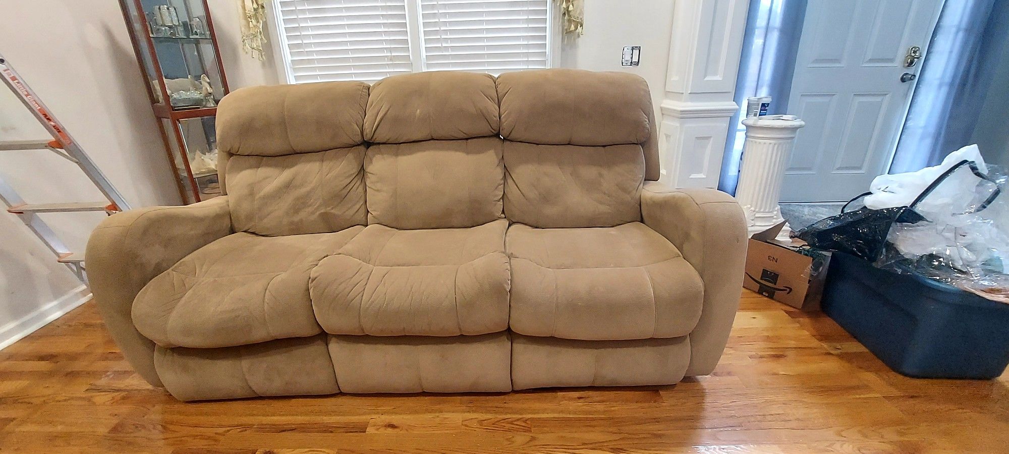 Reclining Sofa