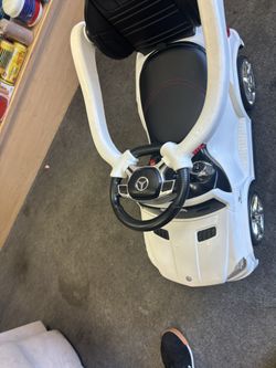 Toddler Right In Car