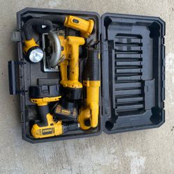 Dewalt Tools Set