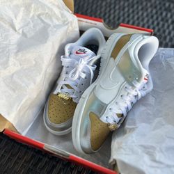 6W Metallic Dunk Low
