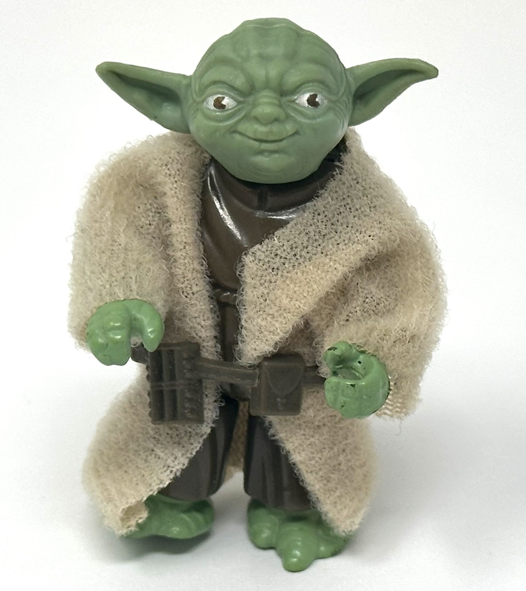 Vintage LFL 1980 Kenner Star Wars Yoda Action Figure w/Belt & Cloak