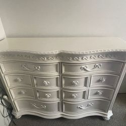 JUEGO DE CUARTO DE PRINCESA TODO EN MADERA TORNEADO BRAND NEW 