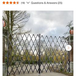 Vevor Folding Door Gate- New