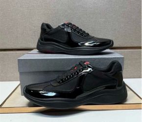 Pr@dad men shoes size 10 new