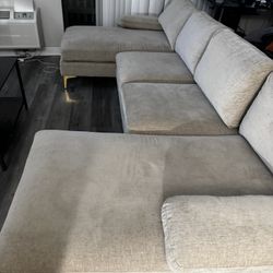 Sectional Couch 