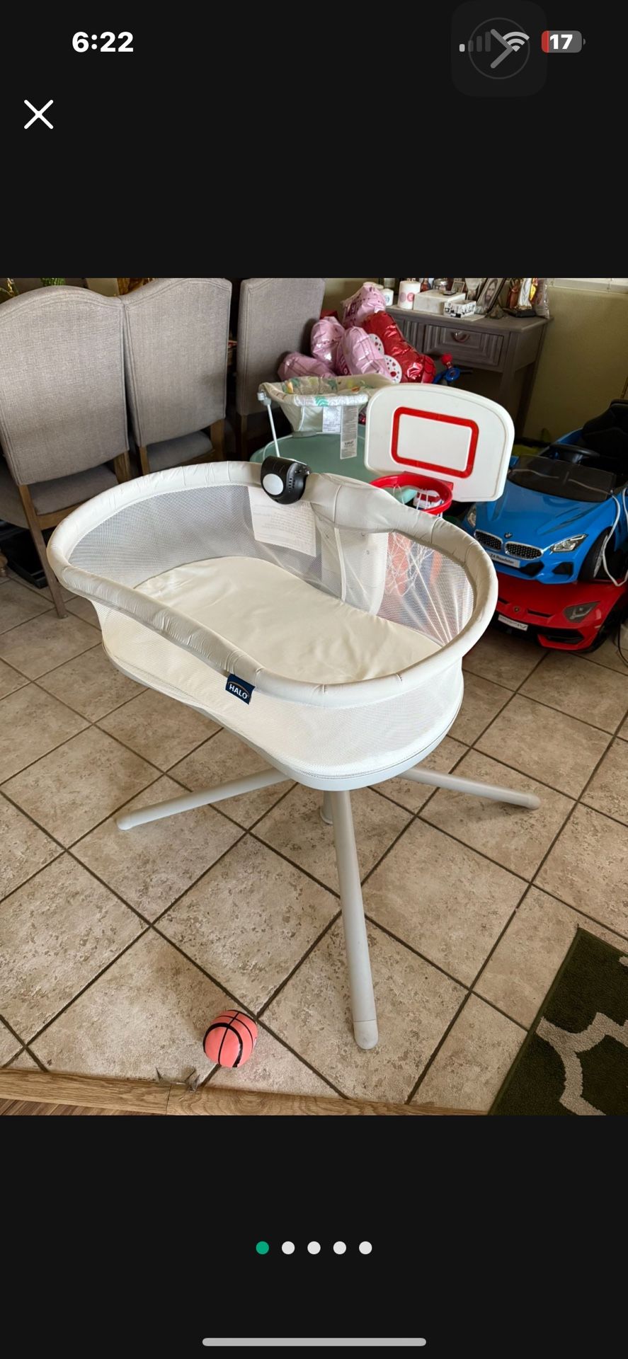 Halo baby bassinet like new condition