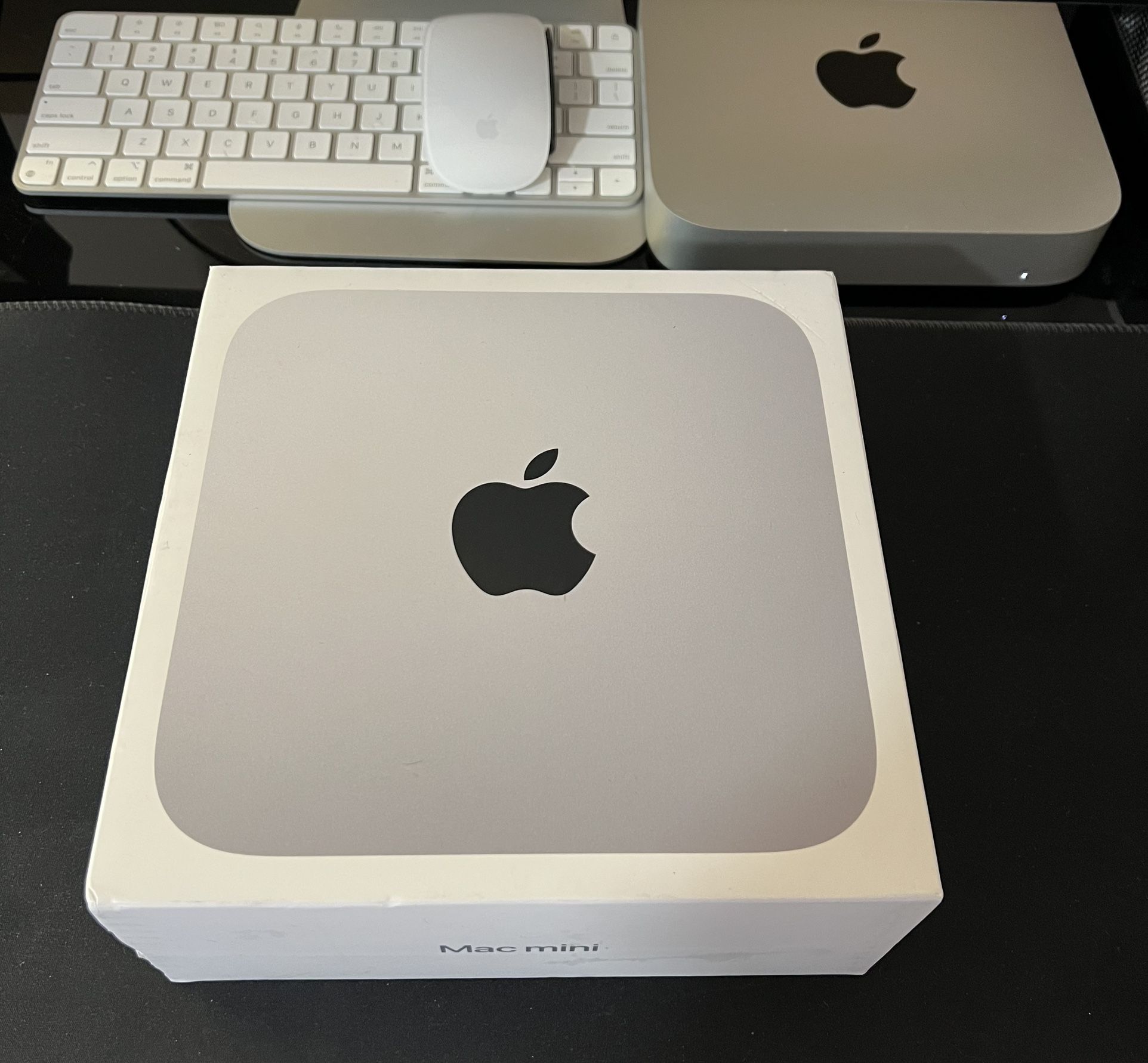 M2 Mac Mini w/ Keyboard & Mouse
