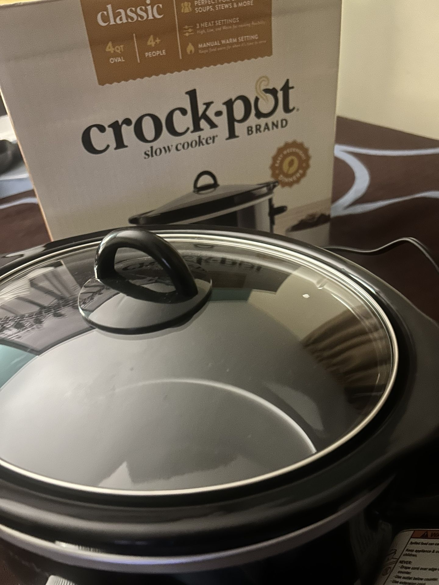BRAND NEW Crock Pot