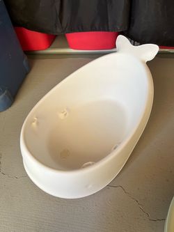 Skip hop White Bathtub