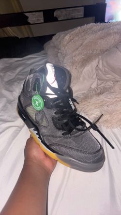 Size 9 1/2 off-white Jordan five gray