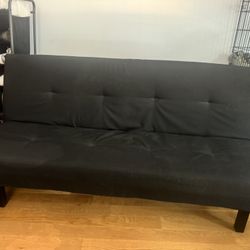 Black Futon 