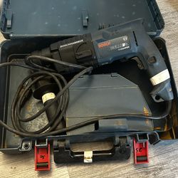 Bosch Bulldog 11234VSR Rotary Hammer Drill w Case