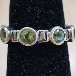 Sterling Silver Ring With Peridot And Marcasites 