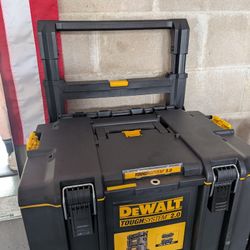 DeWalt Tough System 2.0 Rolling Toolbox