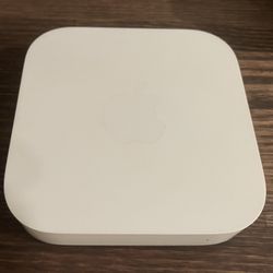 AirPort Express Model A1392 802.11n Wi-Fi Router