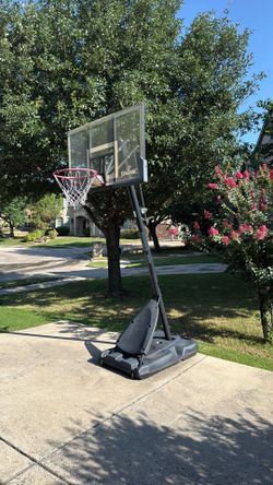 Basketball hoop
