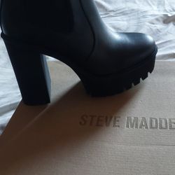 Steeve Madden Boots!!