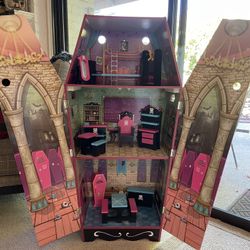 Bratz Doll House