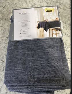 🔥 Bargain Bundle! (1) for $10 or (2) for $18 | Threshold 60x104 Navy Tablecloth – 50%+ OFF MSRP!