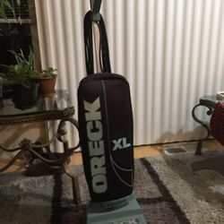 Oreck XL Signature Vacuum