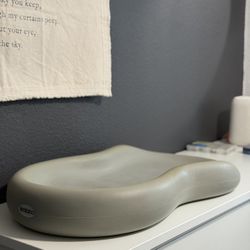 Keekaroo Peanut Changing pad 