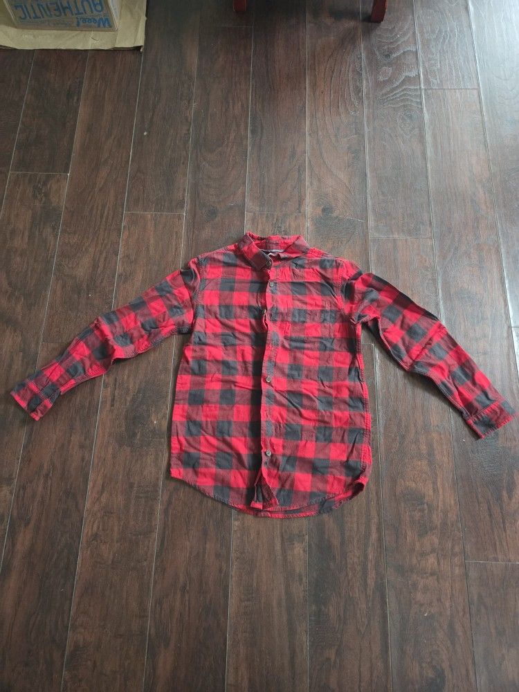 red gingham shirt