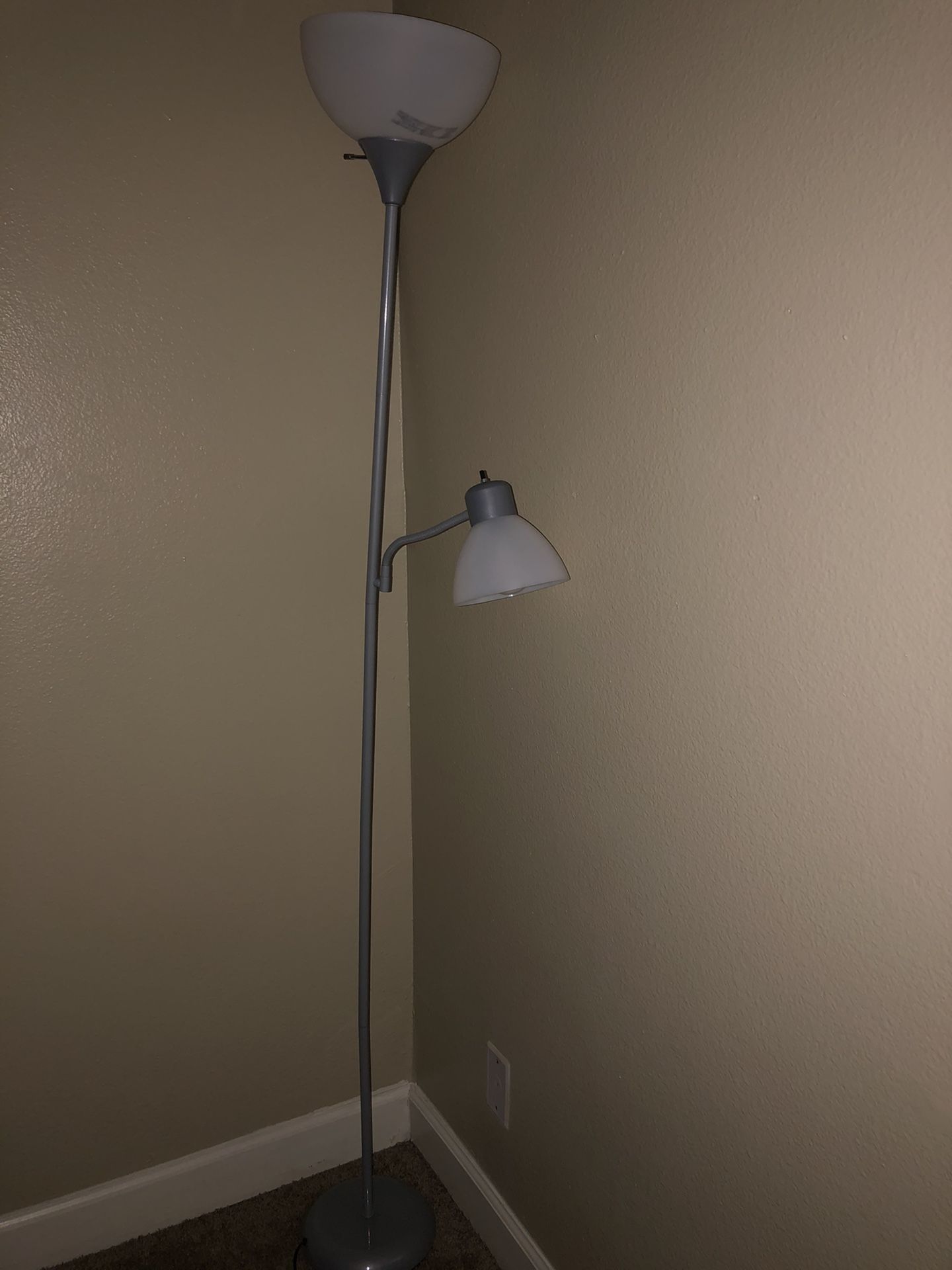 Floor lamp