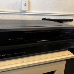 Onkyo Dx-c390 6 DiscPlayer 
