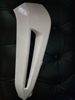 Toyota tacoma fender flare original.