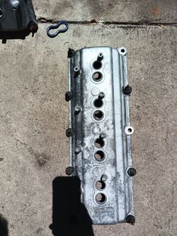 2003-2005 Dodge Ram 5.7l Hemi Valve Cover