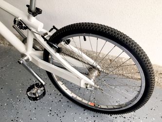 2000 01 PRO CONCEPT 24 PRO BMX CRUISER PROFILE SS HUBS ARAYA WHEELS PROFILE CRANKS USA MACHINE WORKS BULLSEYE PEDALS STEM BEAST for Sale in Anaheim