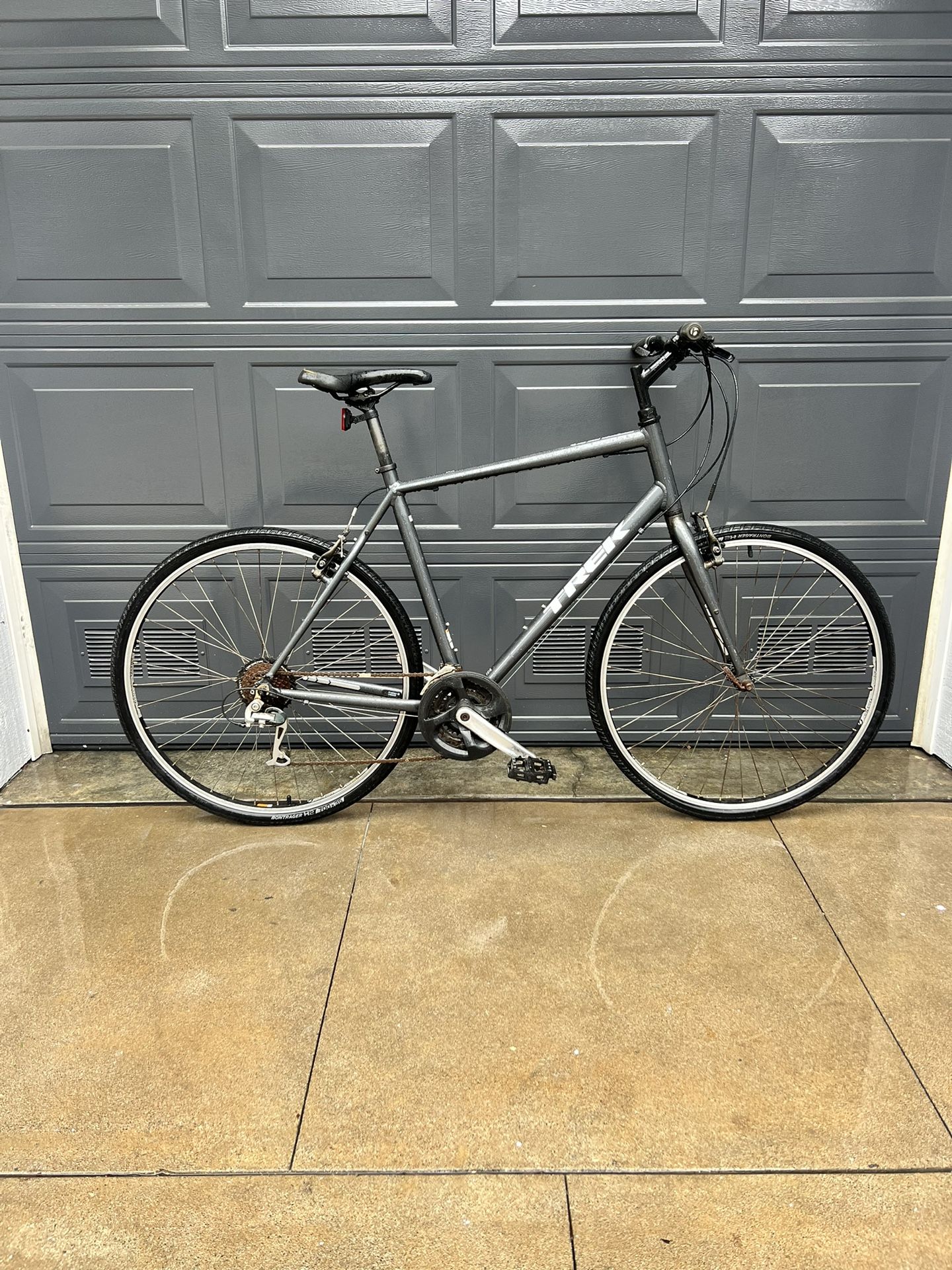 TREK FX SERIES BIKE