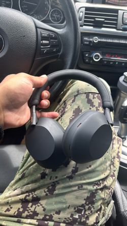 Sony WH-1000XM5 wireless headphones