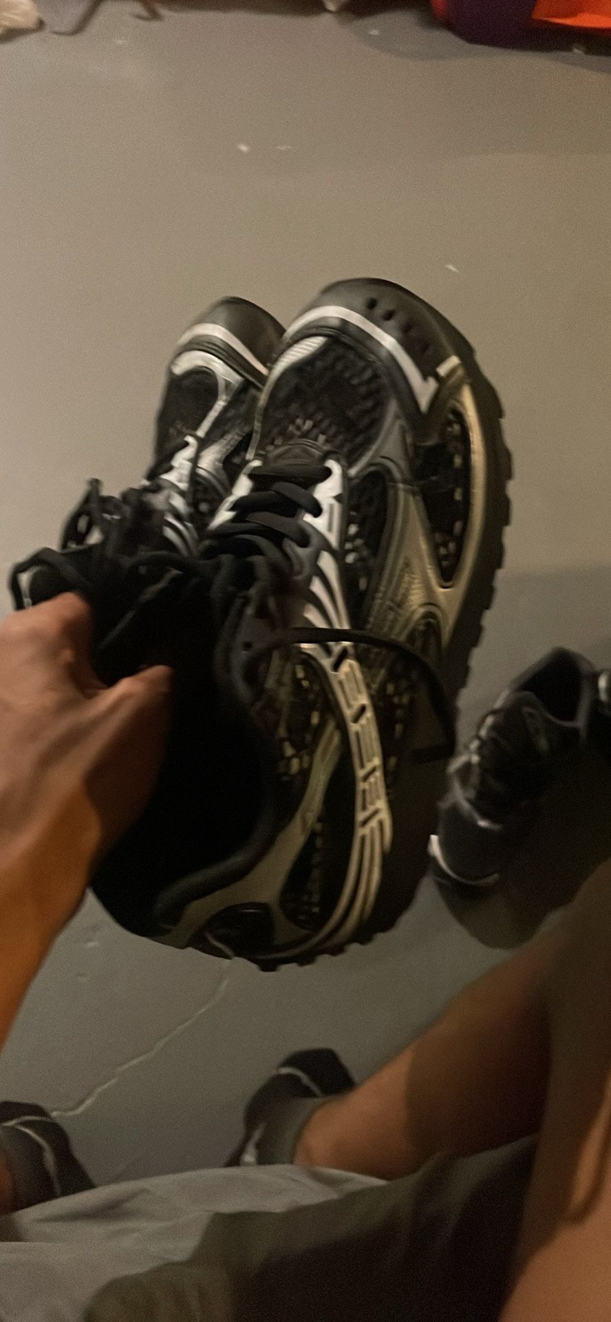 Black bottegas sz 10.5-11