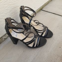 Women's Size 9 Black Tall Heels