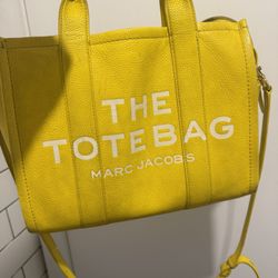 Marc Jacobs Authentic Leather Tote Bag 