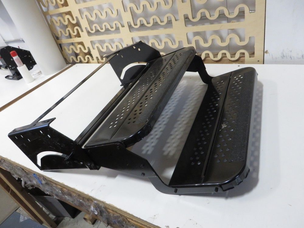 26x12x7.5 Double RV Step Assembly Manual Anti Slip Expand Collapse Powder Coated (New In Box)