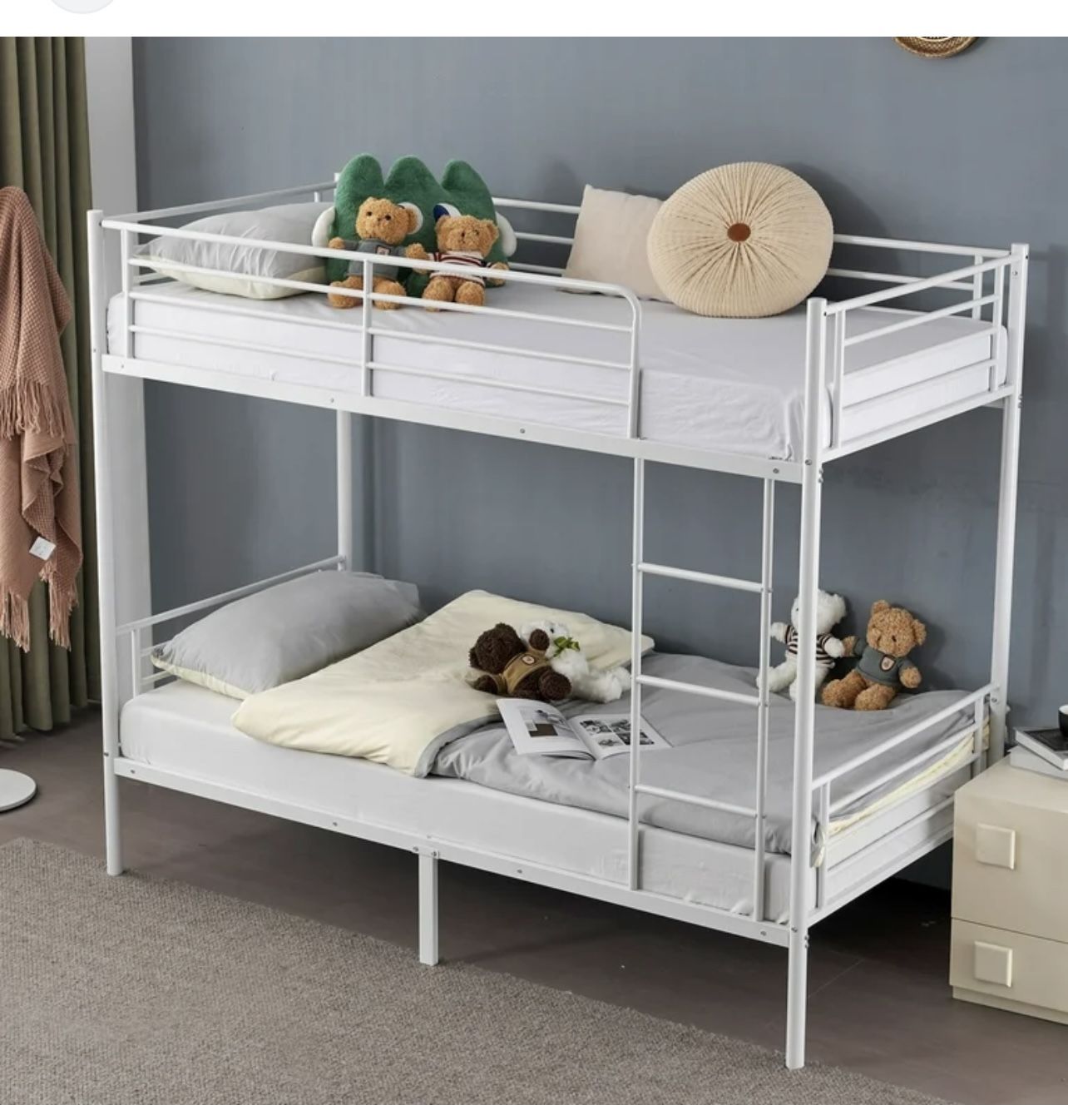 Metal Bunk Bed Twin Over Twin Heavy Duty Bed Frame ( new in box)