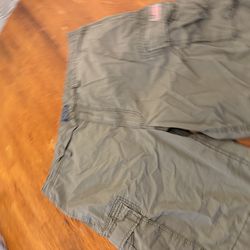 Ralph Lauren shorts size 42